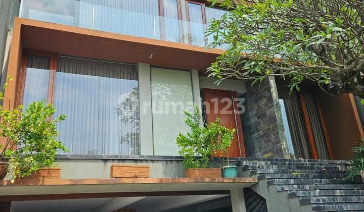 House for Sale in Puri Indah Kembangan