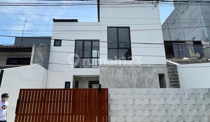 Dijual Rumah Renov 2,5 Lantai Di Sunter Agung Jakarta Utara