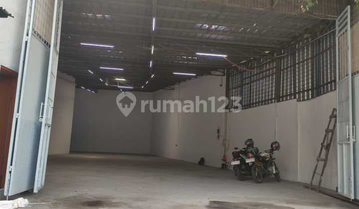 Warehouse for Rent Ready to Use in Kembangan, West Jakarta