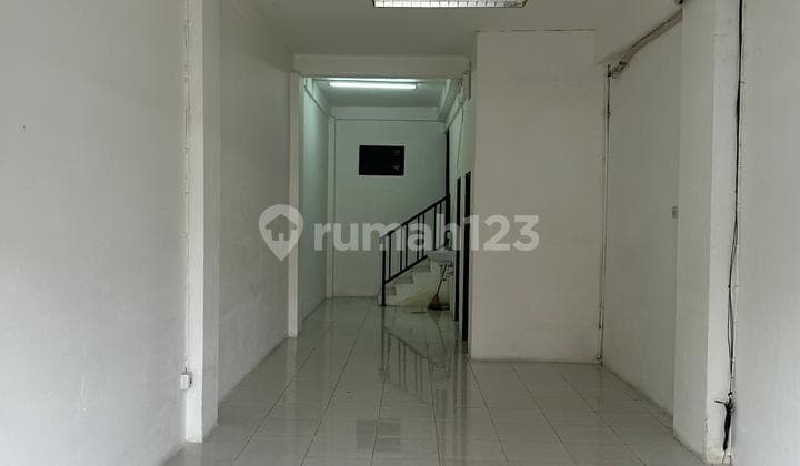Disewakan Ruko 3.5 Lantai Di Area Menteng Jakarta Pusat