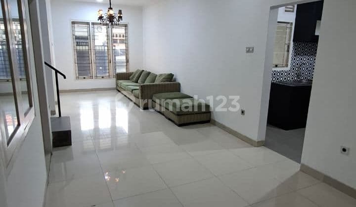 For Rent: Tidy, Move-in Ready House in Taman Berdikari, Rawamangun