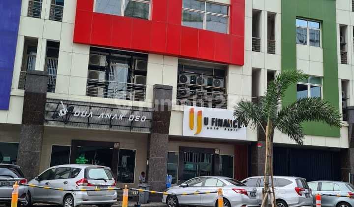 Dijual/Disewakan Ruko Gandeng 4 Lantai di Kirana Boutique Office Kelapa Gading Dijual/Disewakan Ruko Gandeng 4 Lantai di Kirana Boutique Office Kelapa Gading