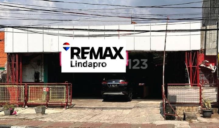 For Sale: Former Workshop Building in Matraman, East Jakarta