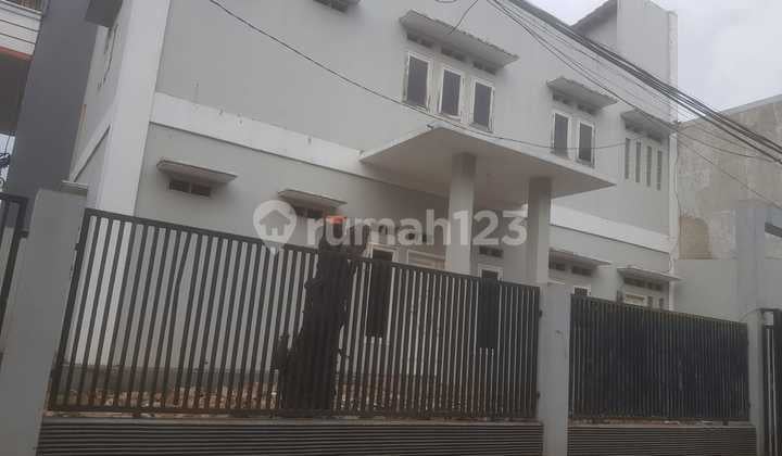 Dijual Rumah Hoek 2 Lantai Di Bangun Cipta Sarana Kelapa Gading Dijual Rumah Hoek 2 Lantai Di Bangun Cipta Sarana Kelapa Gading