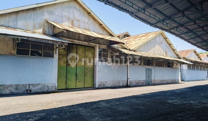 Former Factory on UJUNGBERUNG Main Road, Mainroad, Strategic Location