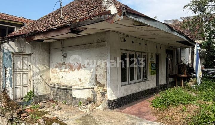 Rumah Belada Strategis di Asia Afrika Dekat Braga Kota Bandung