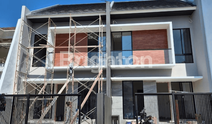 MANYAR KERTOADI HOUSE SURABAYA READY TO OCCUPY MANYAR KERTOADI HOUSE SURABAYA READY TO OCCUPY