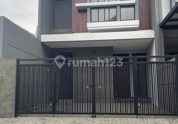 Rumah Manyar Kertoadi New Gress Surabaya Timur