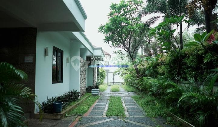 Rumah 2 Lantai Bisa Untuk Rumah Kos di Tanah Kusir
