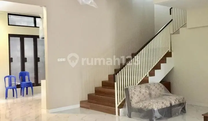 Rumah 2 Lantai di Cilandak Belakang Citos Bisa Untuk Kantor
