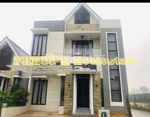 Nice 2-story house near UB campus in Soehat
