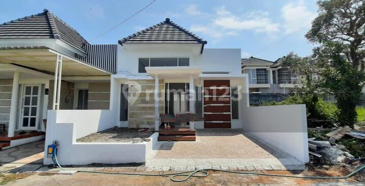 House 600m Near to Unbraw on Soekarno Hatta, Malang