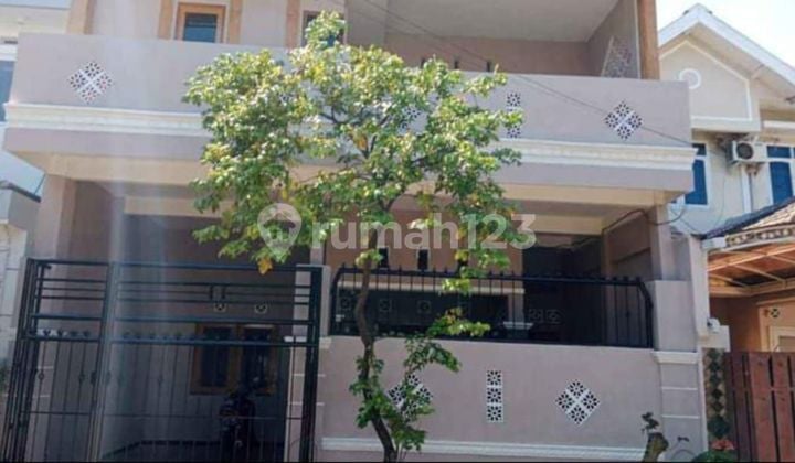Rumah bagus 2 lantai SHM di Titan Sulfat harga hemat kamar 4