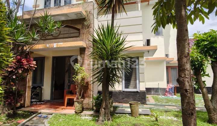 Rumah Mewah di Kawasan Elite Permata Jingga