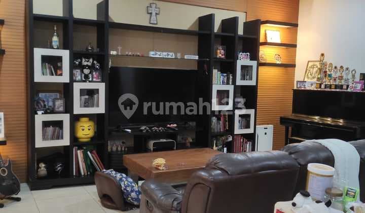 For Sale Rumah Modern Cantik di Taman Kopo Indah 3