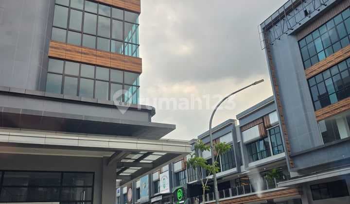 Disewakan Ruko Hadap Jalan Raya Summarecon Bekasi