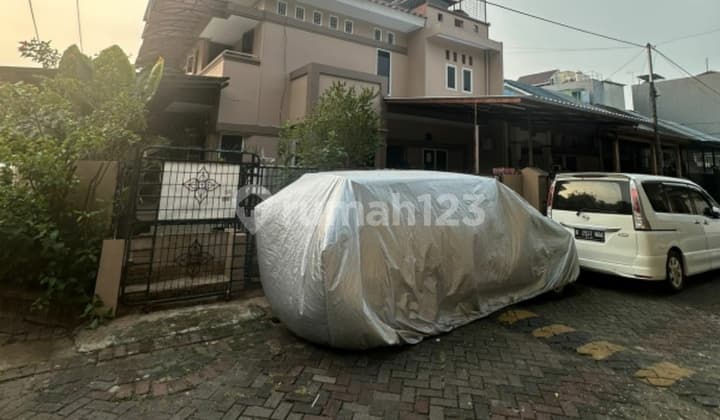 Rumah Bagus Hoek 3 Lantai Siap Huni Di Citra Garden Kalideres Jakarta Barat
