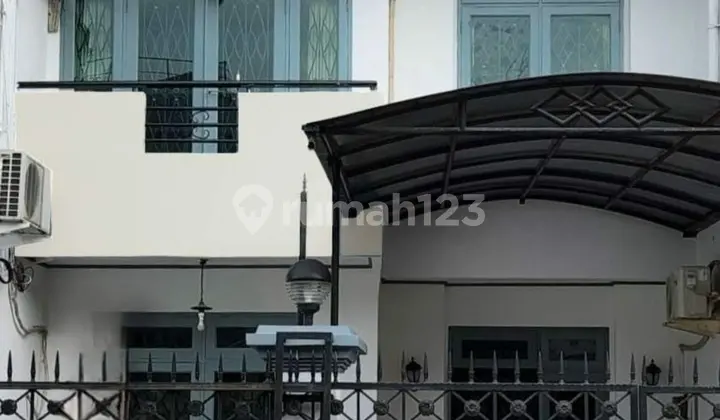 Rumah Bagus Siaphuni 2.5 Lantai di Daan Mogot Baru Kalideres Jakarta Barat