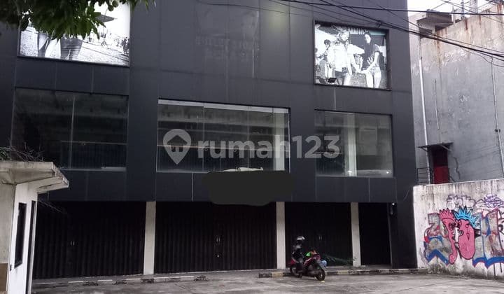 4-Story Building, Land Area 343 m², Building Area 966 m², West Bekasi
