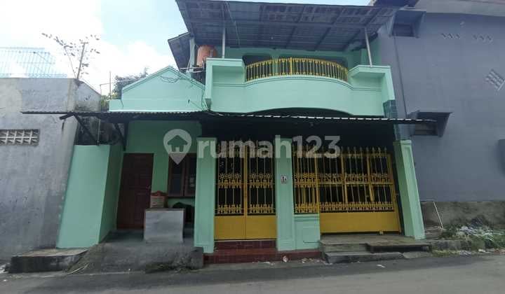 Rumah 2lantai Strategis Siap Pakai Di Banjarsari Solo