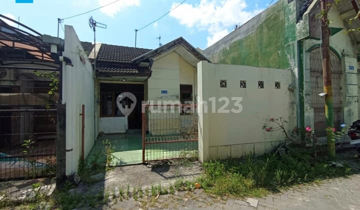 Rumah Hitung Tanah Stategis Di Grogol Solo