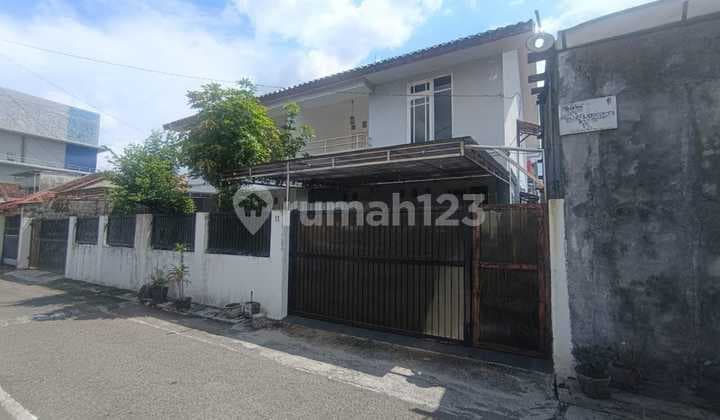 Rumah Strategis Siap Pakai Di Laweyan Solo