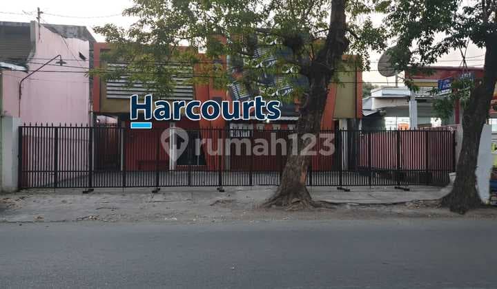 Rumah/ruang Usaha Strategis Siap Pakai Di Manahan Solo