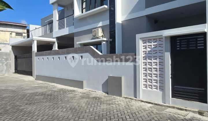 Rumah Mewah Strategis Furnished Siap Pakai Di Jebres Solo