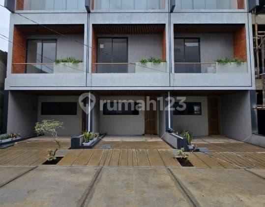 Code 20425 Br , For Sale Mampang House, area 54 M2, South Jakarta