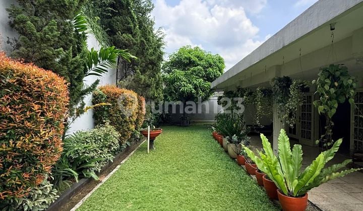Rumah 1 Lantai Hitung Tanah Dalam Komplek Area Tenang Kemang, Jakarta Selatan.