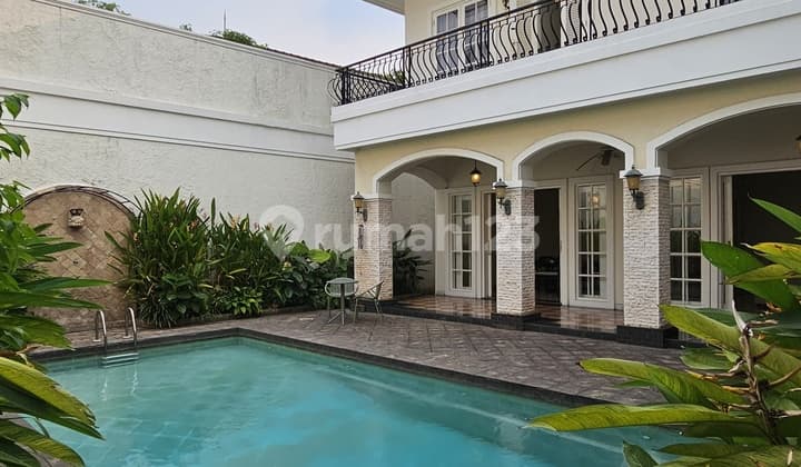 Rumah Classic Mediteranian Pondok Indah