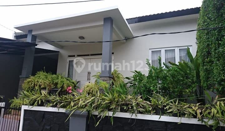 Rumah Asri Shm Bagus Dijati Padang Jakarta Selatan Siap Huni Dalam Komplek