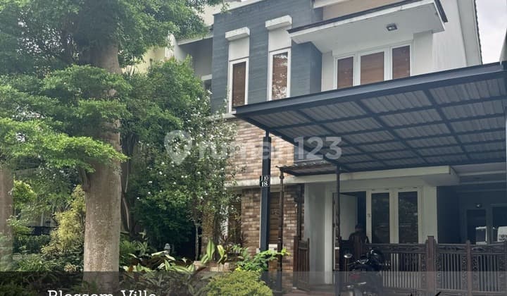 House for sale The Green BSD