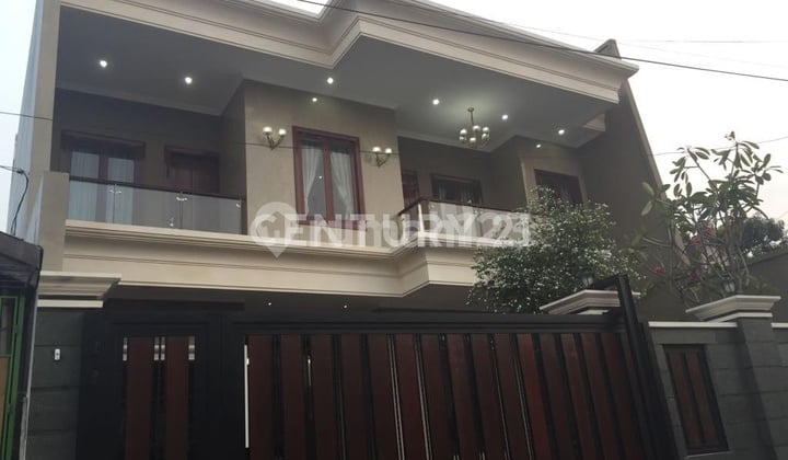 Luxury House Very Good Ready to Live In, Friendly Price