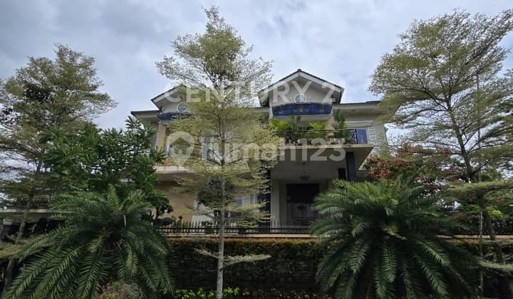 Hunian Super Mewah Hadap Danau , Premium Area, Di BSD City