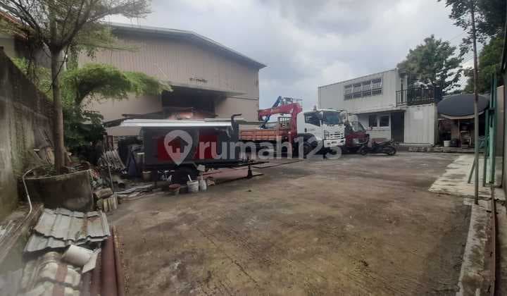 Dijual Ruang Usaha di Untung Suropati