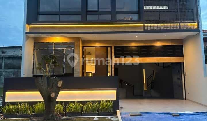 Rumah Exclusive Tropical Bebas Banjir di Bintaro Jaya Sektor 9