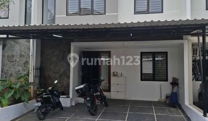 Rumah Semi Furnished Dekat Stasiun Dalam Cluster Di Bintaro