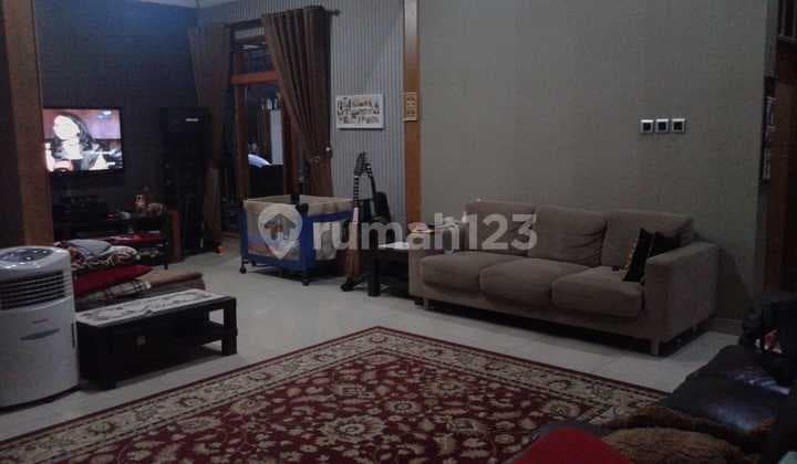 Dijual Rumah di Margawangi
