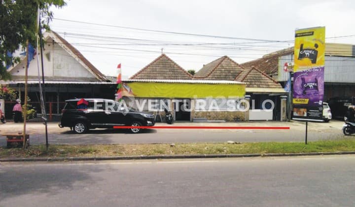 Rumah Strategis Jalan Utama Palur