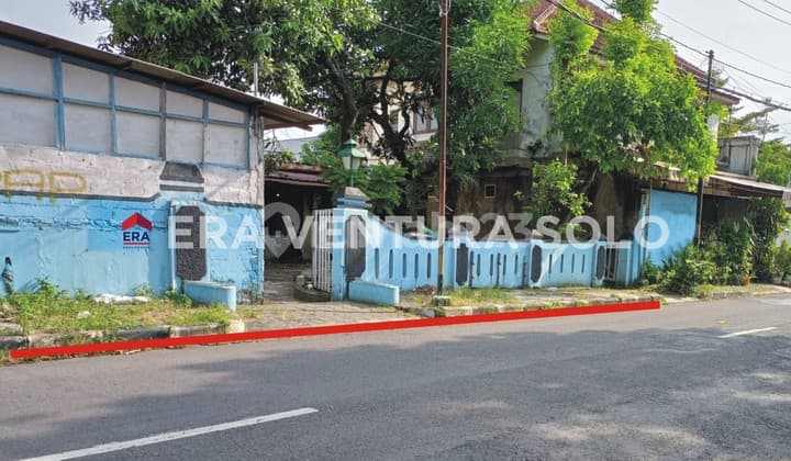 Tanah Pekarangan Tengah Kota Solo