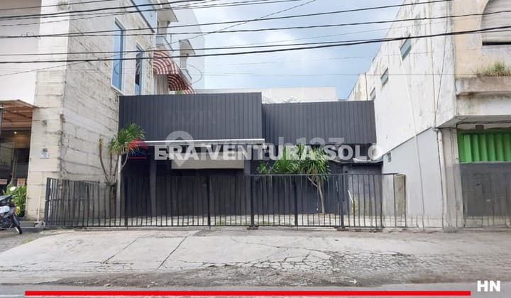 Ruang Usaha Strategis Tengah Kota Solo