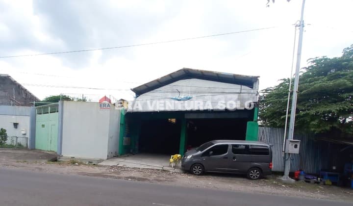 Ruang Usaha Strategis Kawasan Solo Baru