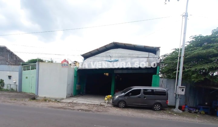 Ruang Usaha Strategis Kawasan Solo Baru