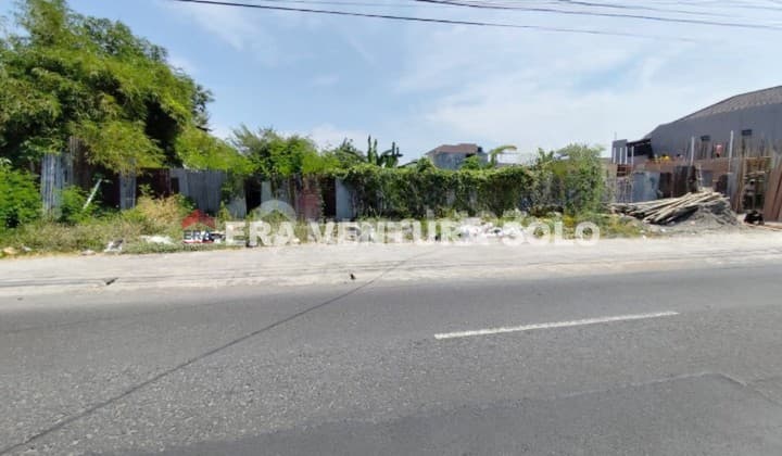 Tanah Pekarangan Strategis Baturan Colomadu