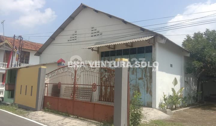 Gudang Siap Pakai Strategis Triyagan