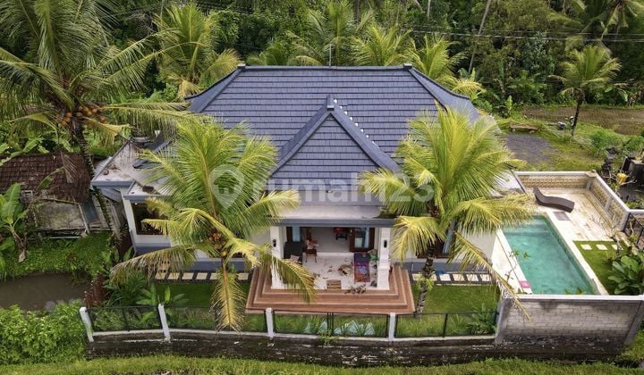 Villa di Jalan Ayodya Ubud Gianyar Bali SHM Baru Utara
