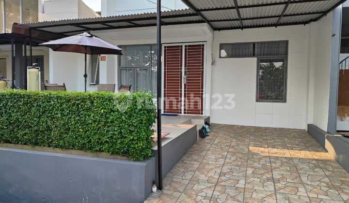 Rumah 1.5 Lantai Hadap Selatan di Taman Piccadilly Lippo Cikarang