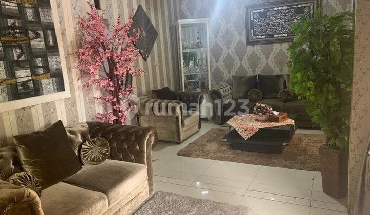 Rumah 2 Lantai Bagus SHM di Gading Griya Lestari , Jakarta Utara