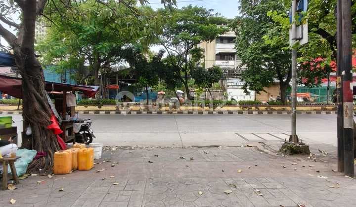 Tanah, di Pangeran Jayakarta Jakarta Utara, 300M2 Jarang Ada, Jual Rugi, Jauh Dibawah NJOP, Lokasi Supstrategis